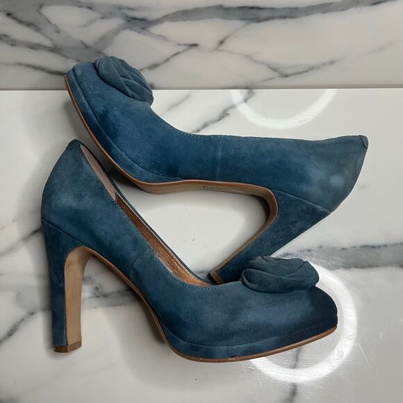 Anthropologie Miss Albright | Women's Blue Suede Rosette Melia Heels Sz 8 - Picture 5 of 7